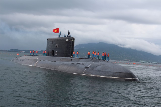Tàu ngầm 182 - Hà Nội xứng danh 'người anh cả' của lực lượng tàu ngầm Hải quân- Ảnh 1.